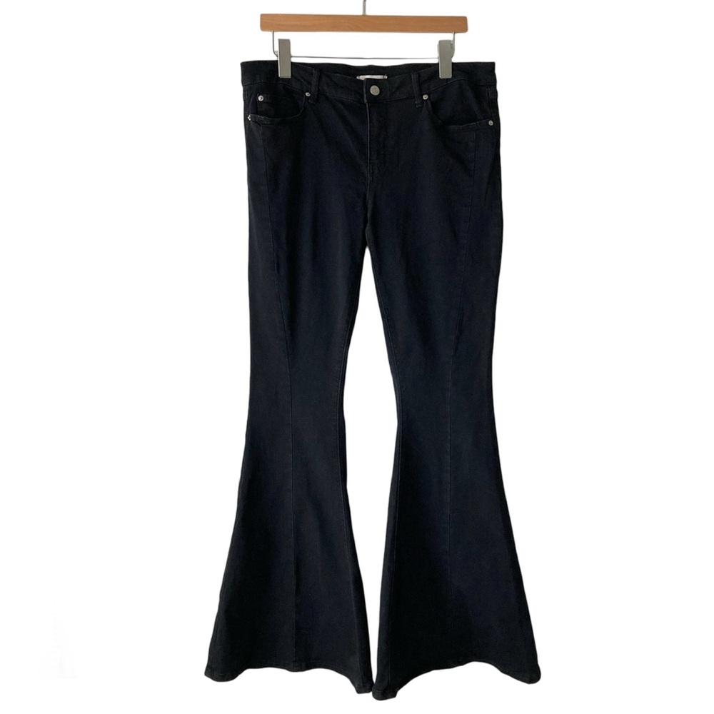 BDG Extreme Festival Flare Extra Dark Rinse Blue Stretch Denim Jeans